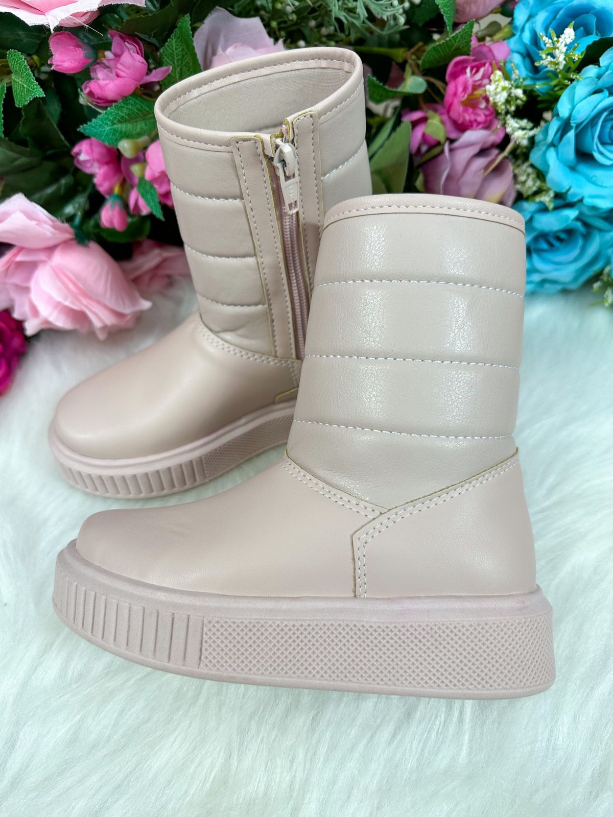 Bota Nilqi Puff Rose - Qualidade e Cuidado para os Pequenos | Bebeloo Kids