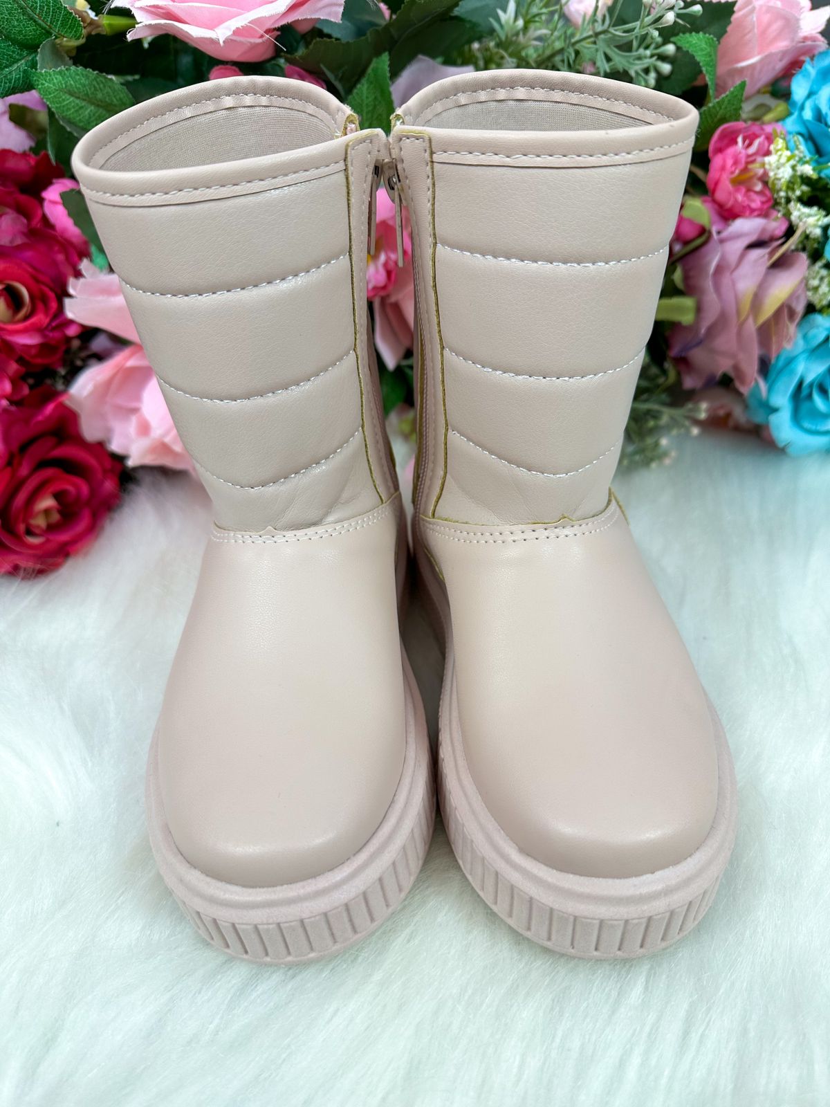 Bota Nilqi Puff Rose - Qualidade e Cuidado para os Pequenos | Bebeloo Kids