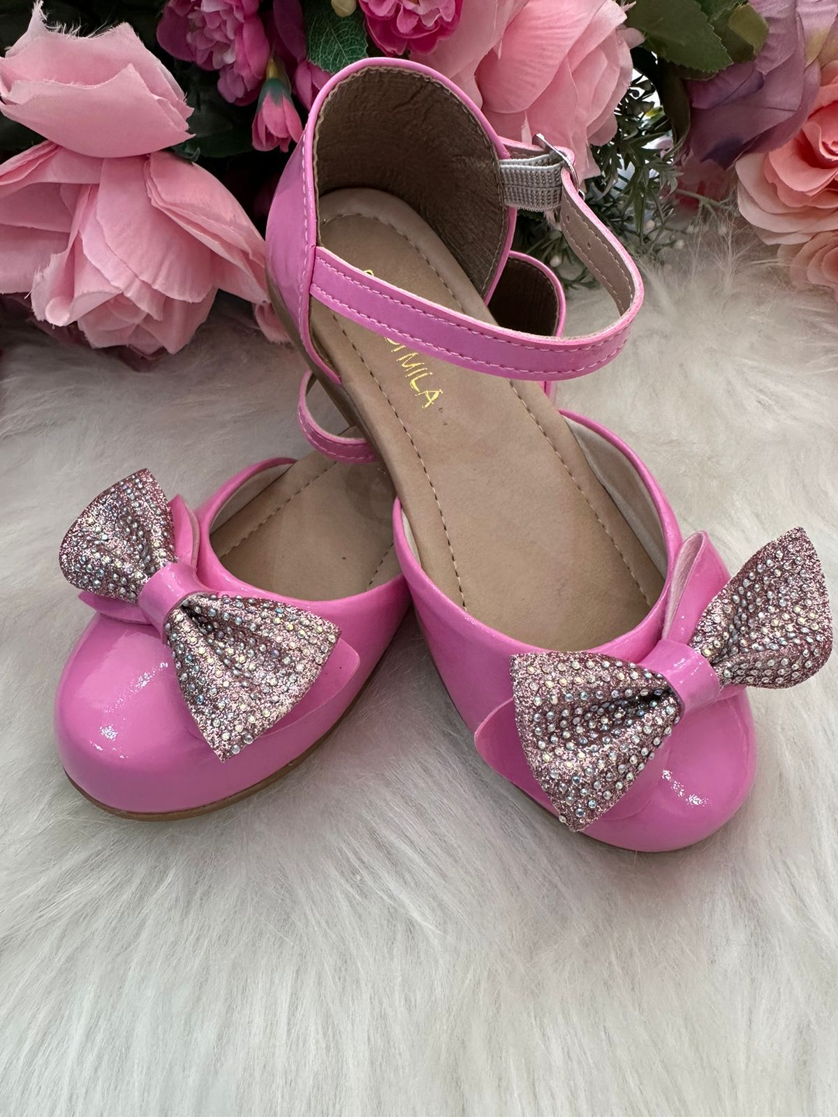 Sapatilha Flor Di Mila Brilho Rosa Chiclete - Diversão e Encanto para Brincar | Bebeloo Kids