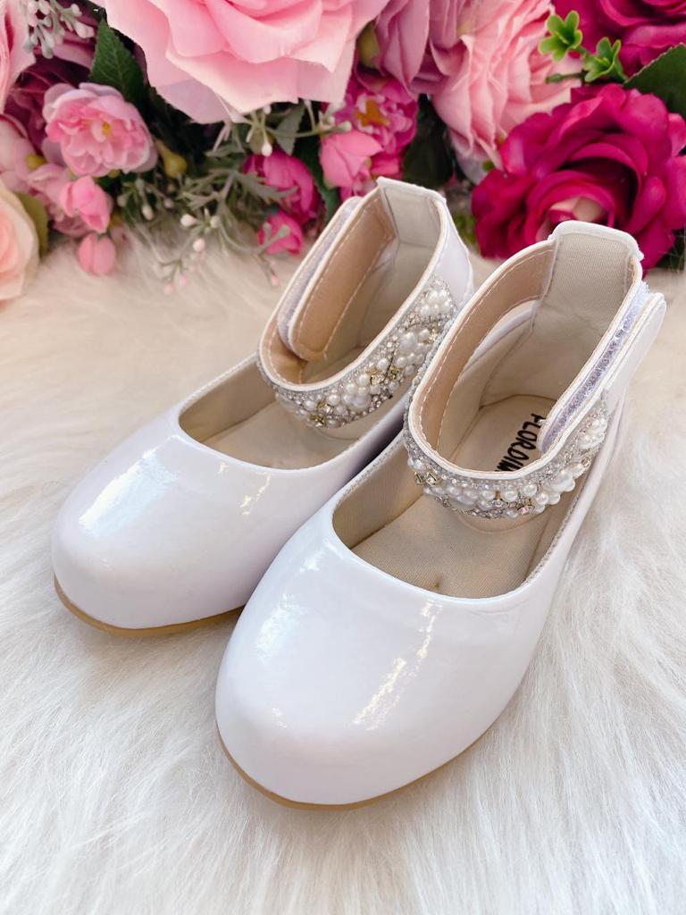 Sapatilha Flor di Mila Branco "Perolas" Luxo - Leveza e Charme para os Pezinhos | Bebeloo Kids