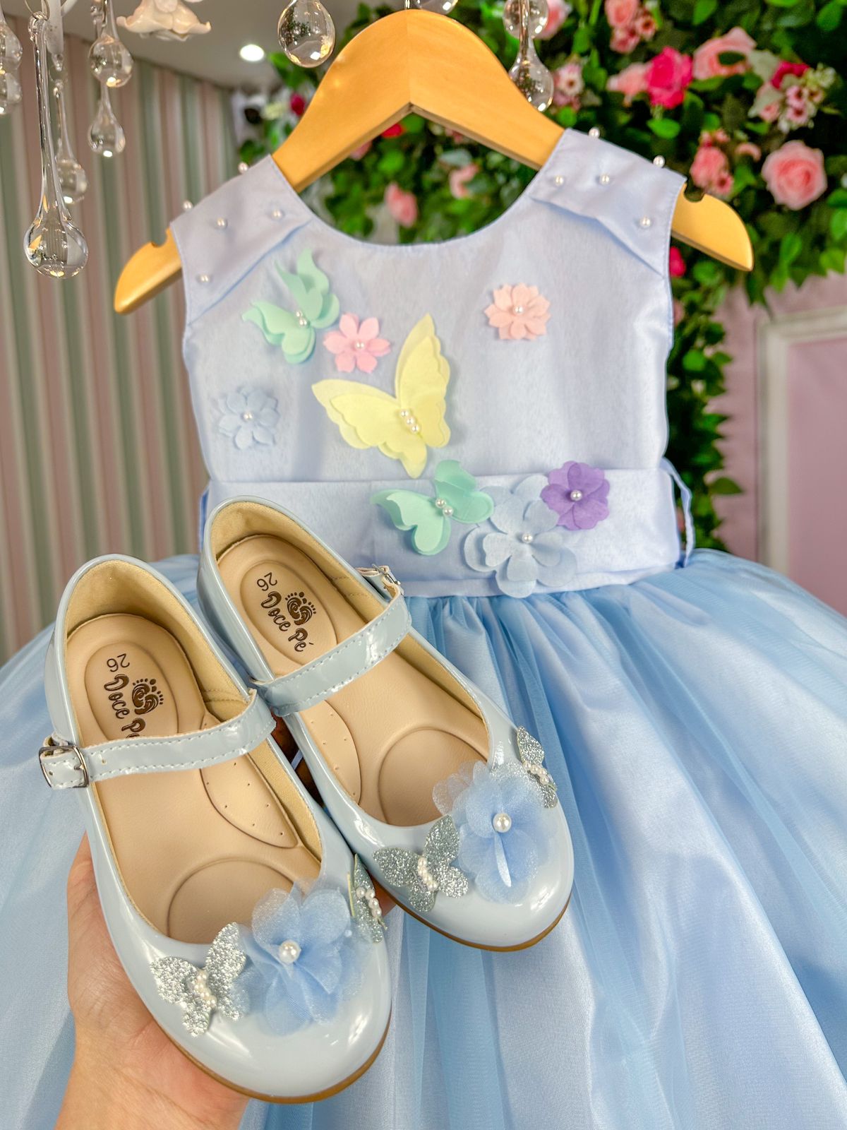 Vestido Princesa Anabel Jardim Encantado Azul Bebe - Leveza e Elegância para Meninas | Bebeloo Kids