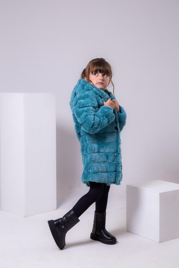 Casaco Peluciado Verde Jade Com Capuz - Aconchego e Estilo para os Pequenos | Bebeloo Kids