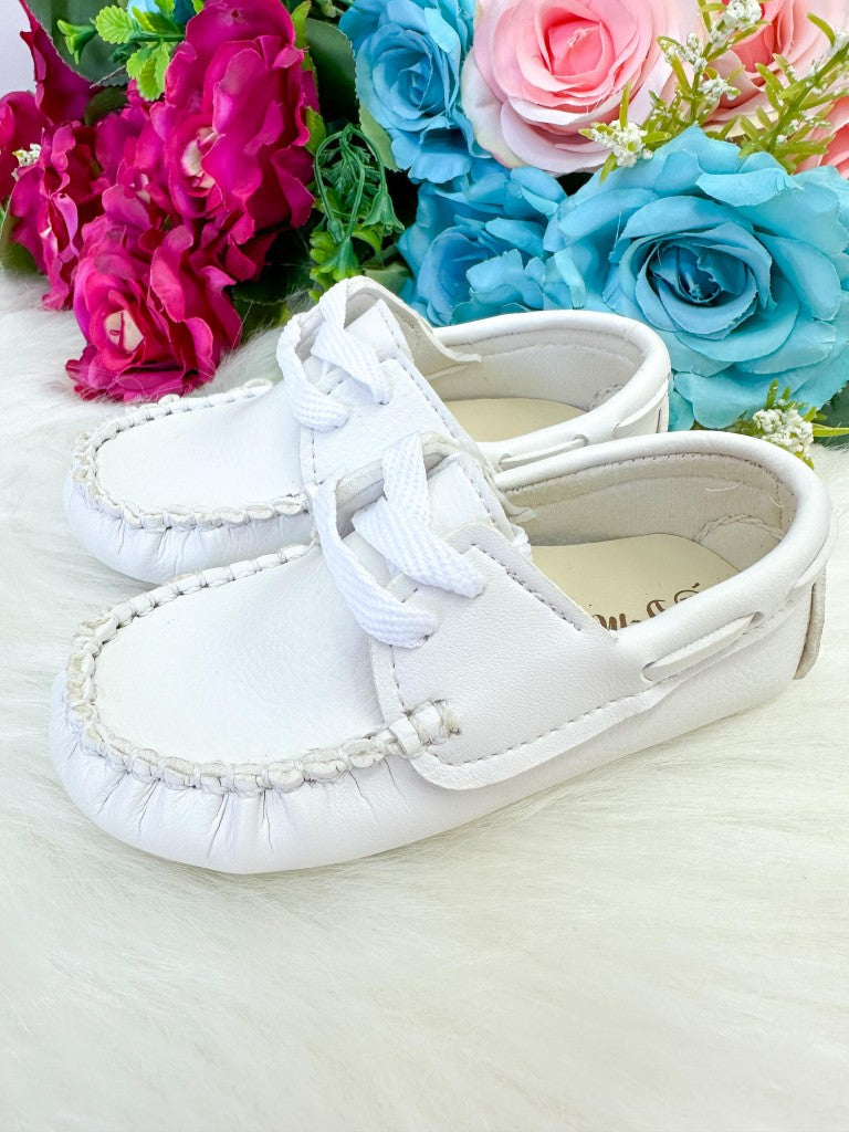 Calçado Mocassim D Milan Branco Modelo 2 - Praticidade e Estilo para o Dia a Dia | Bebeloo Kids