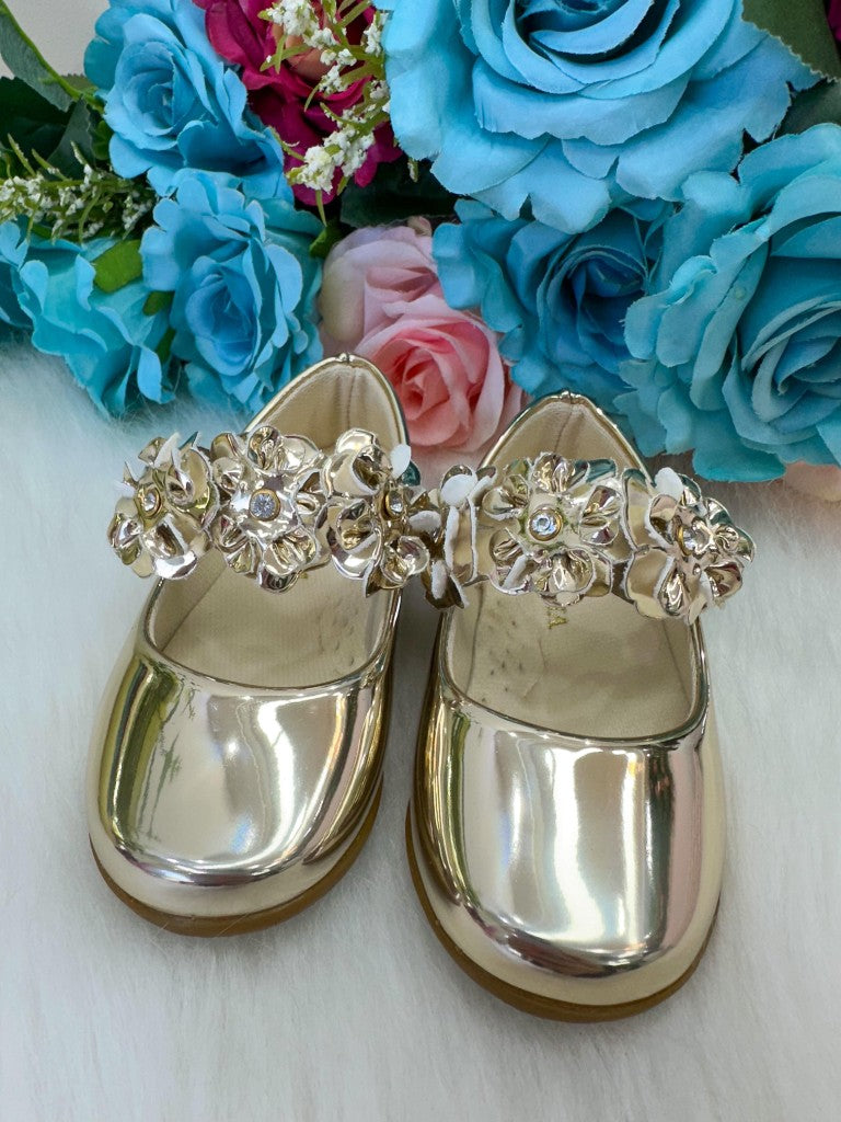 Sapatilha Bruninha Flores Dourada - Leveza e Charme para os Pezinhos | Bebeloo Kids