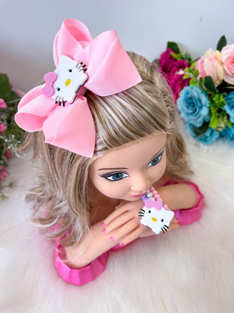 Laço Tematico Hello Kitty + Pulseiras - Toque Delicado para Completar o Visual | Bebeloo Kids
