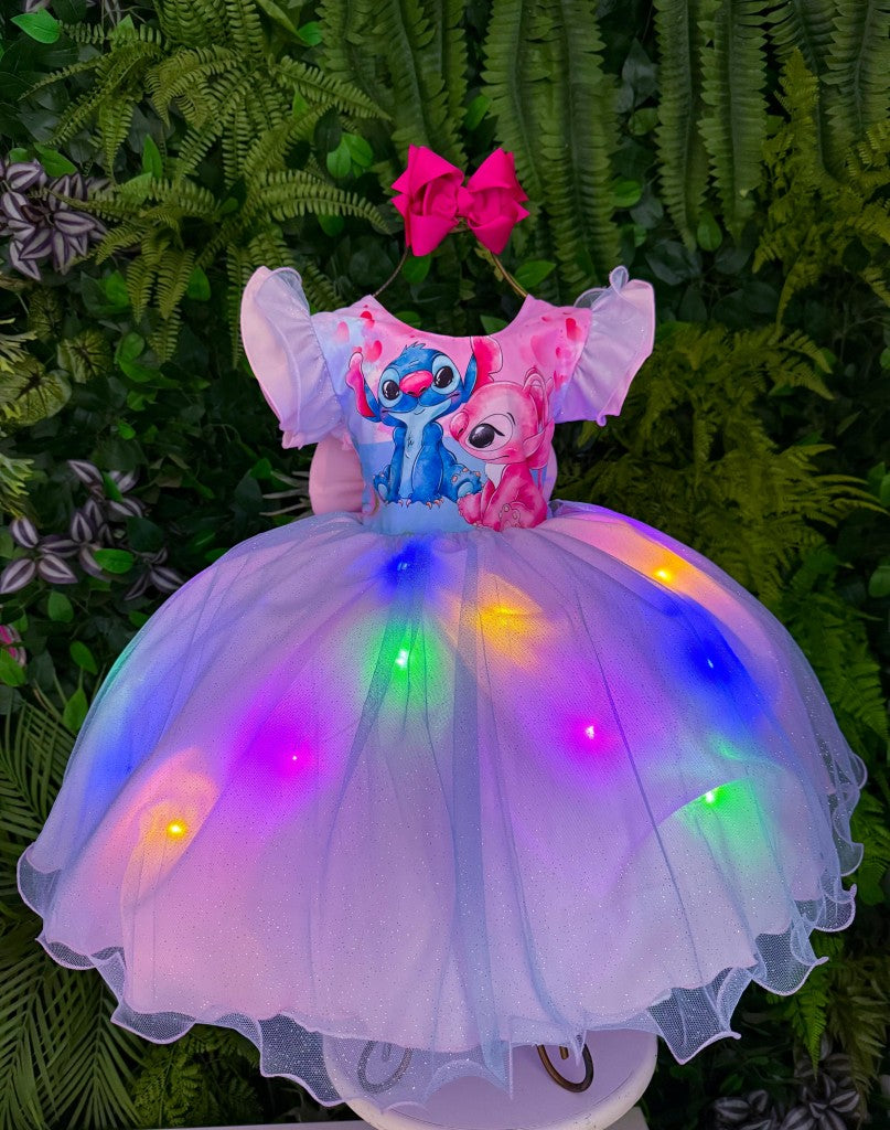 Vestido Tematicos Ysa Kids Lilo Stitch Rosa Bebe com Led - Leveza e Elegância para Meninas | Bebeloo Kids