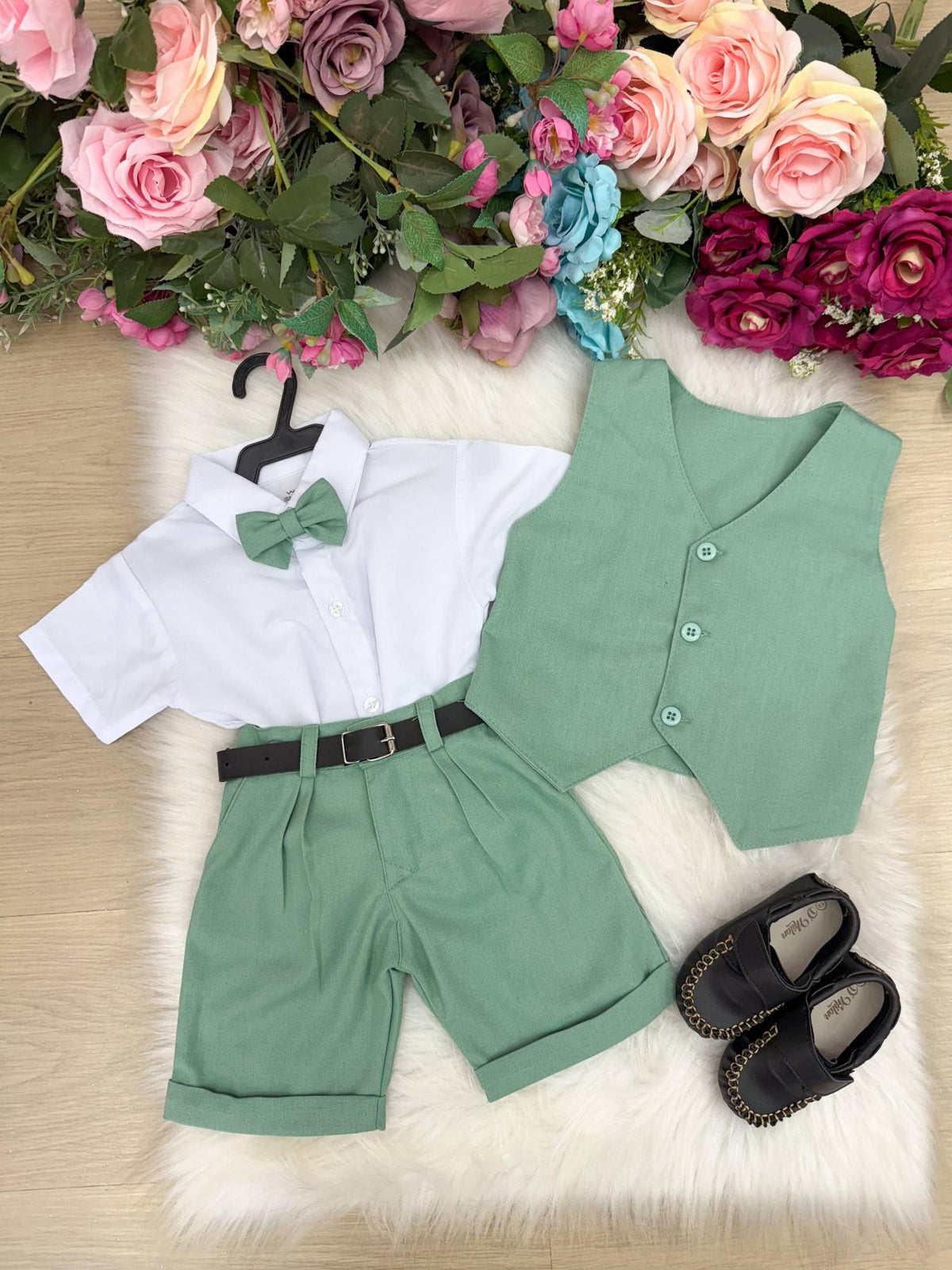 Conjunto Social Miss Cherry Leandro Colete Verde - Estilo Delicado para o Dia a Dia | Bebeloo Kids