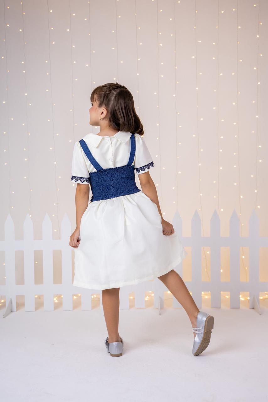 Vestido Blogueirinha Jhenni Off + Colete Jeans - Leveza e Elegância para Meninas | Bebeloo Kids