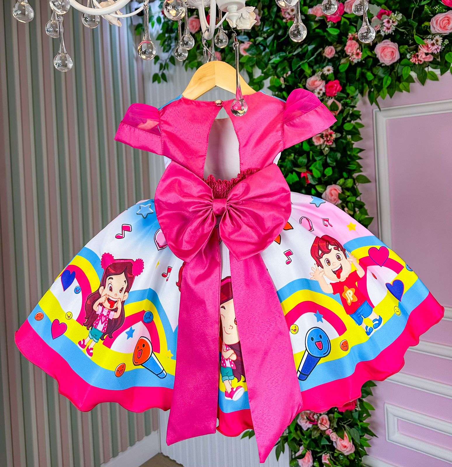 Vestido Tematicos Luxo Maria Clara e JP (VESTTMCTLXMRACLREJP)