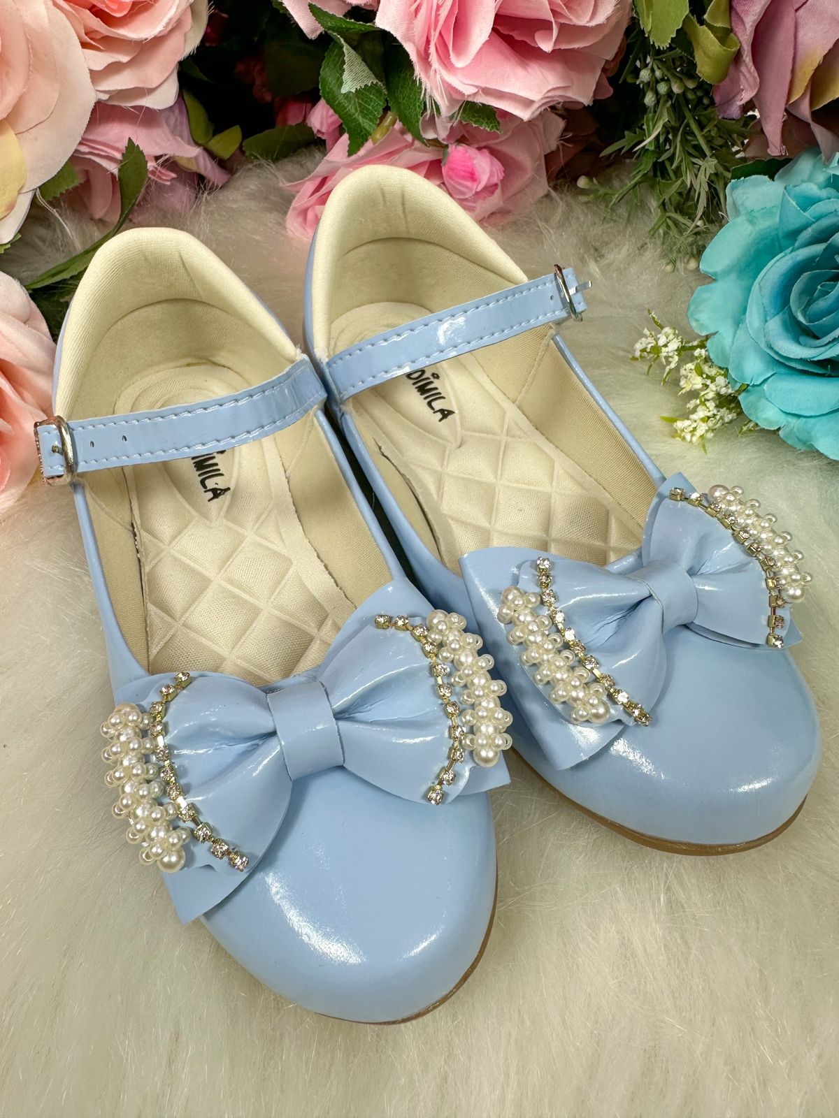 Sapatilha Flor Di Mila Azul Bebe Perolas Neide - Diversão e Encanto para Brincar | Bebeloo Kids