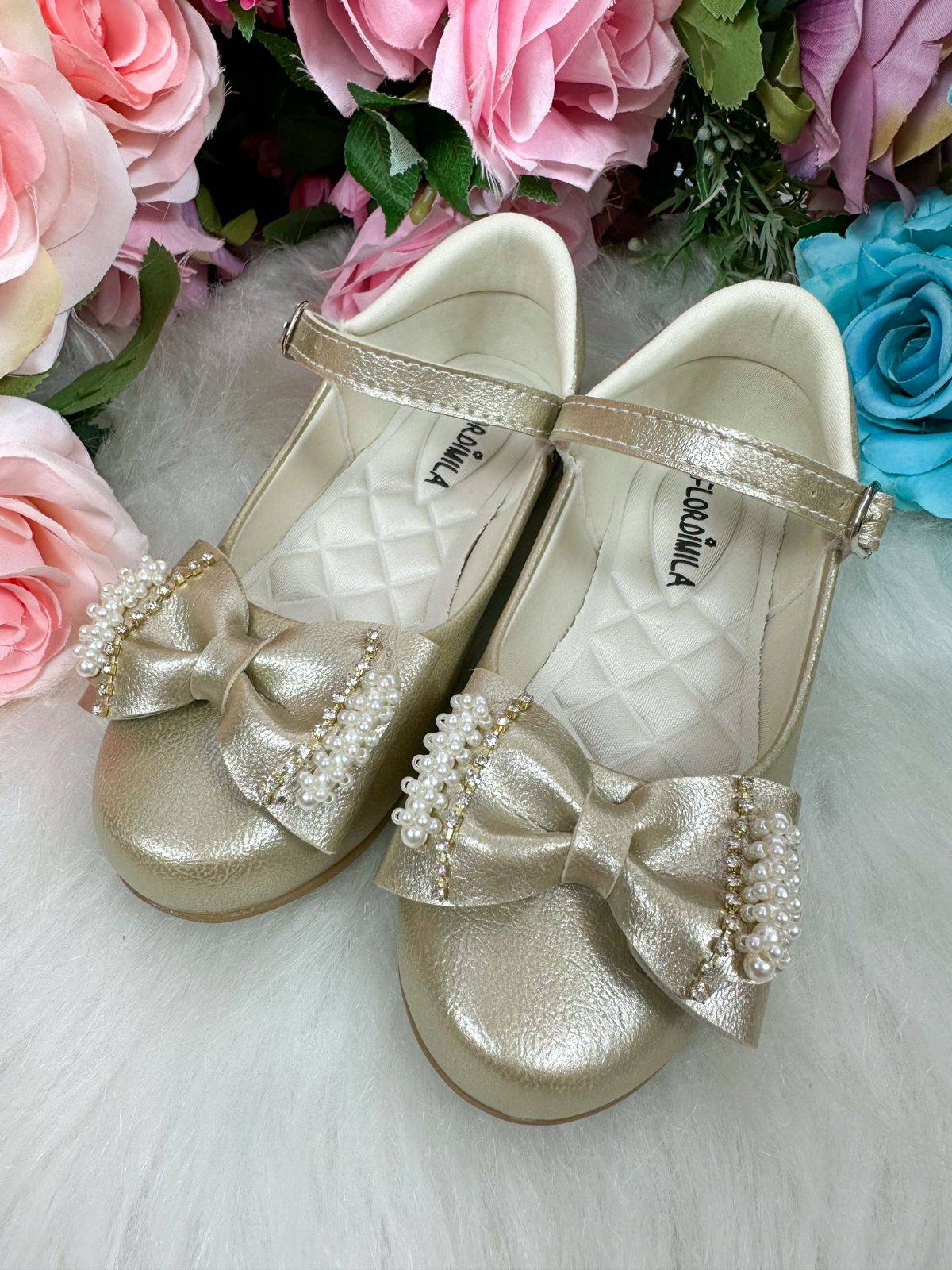 Sapatilha Flor Di Mila Dourada Perolas Neide - Diversão e Encanto para Brincar | Bebeloo Kids