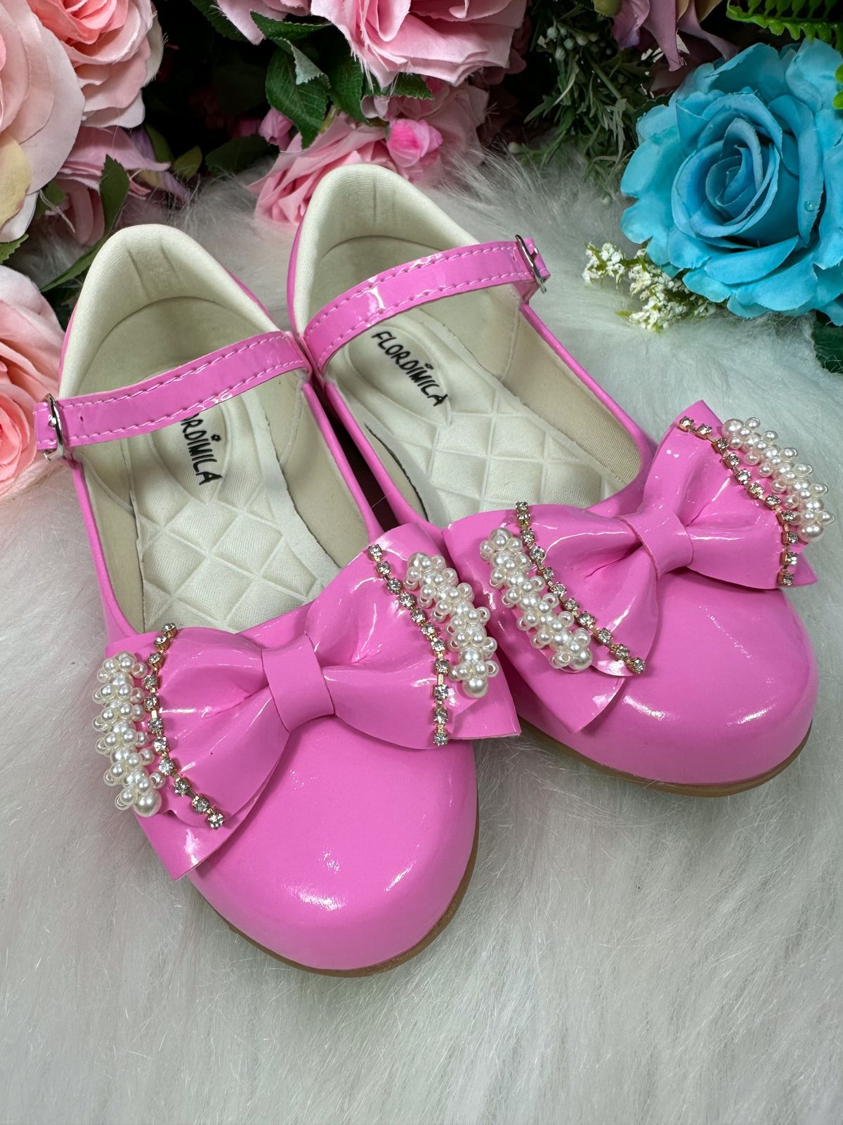 Sapatilha Flor Di Mila Rosa Chiclete Perolas Neide - Diversão e Encanto para Brincar | Bebeloo Kids