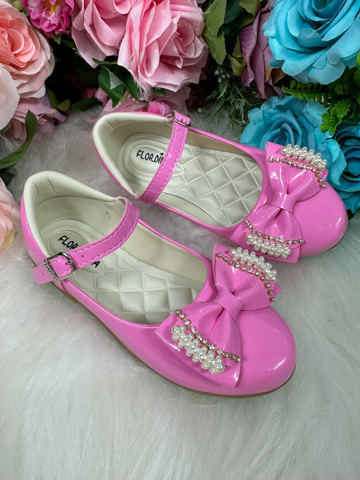 Sapatilha Flor Di Mila Rosa Chiclete Perolas Neide - Diversão e Encanto para Brincar | Bebeloo Kids