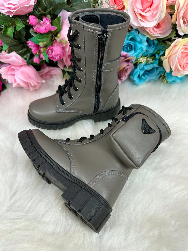 Bota Nilqi Vivi Onix Bolsinha - Diversão e Encanto para Brincar | Bebeloo Kids