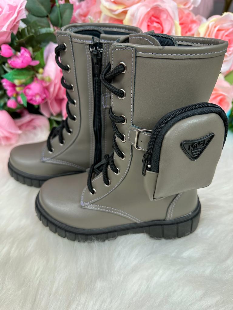Bota Nilqi Vivi Onix Bolsinha - Diversão e Encanto para Brincar | Bebeloo Kids