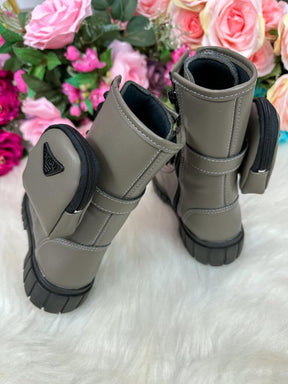 Bota Nilqi Vivi Onix Bolsinha - Diversão e Encanto para Brincar | Bebeloo Kids