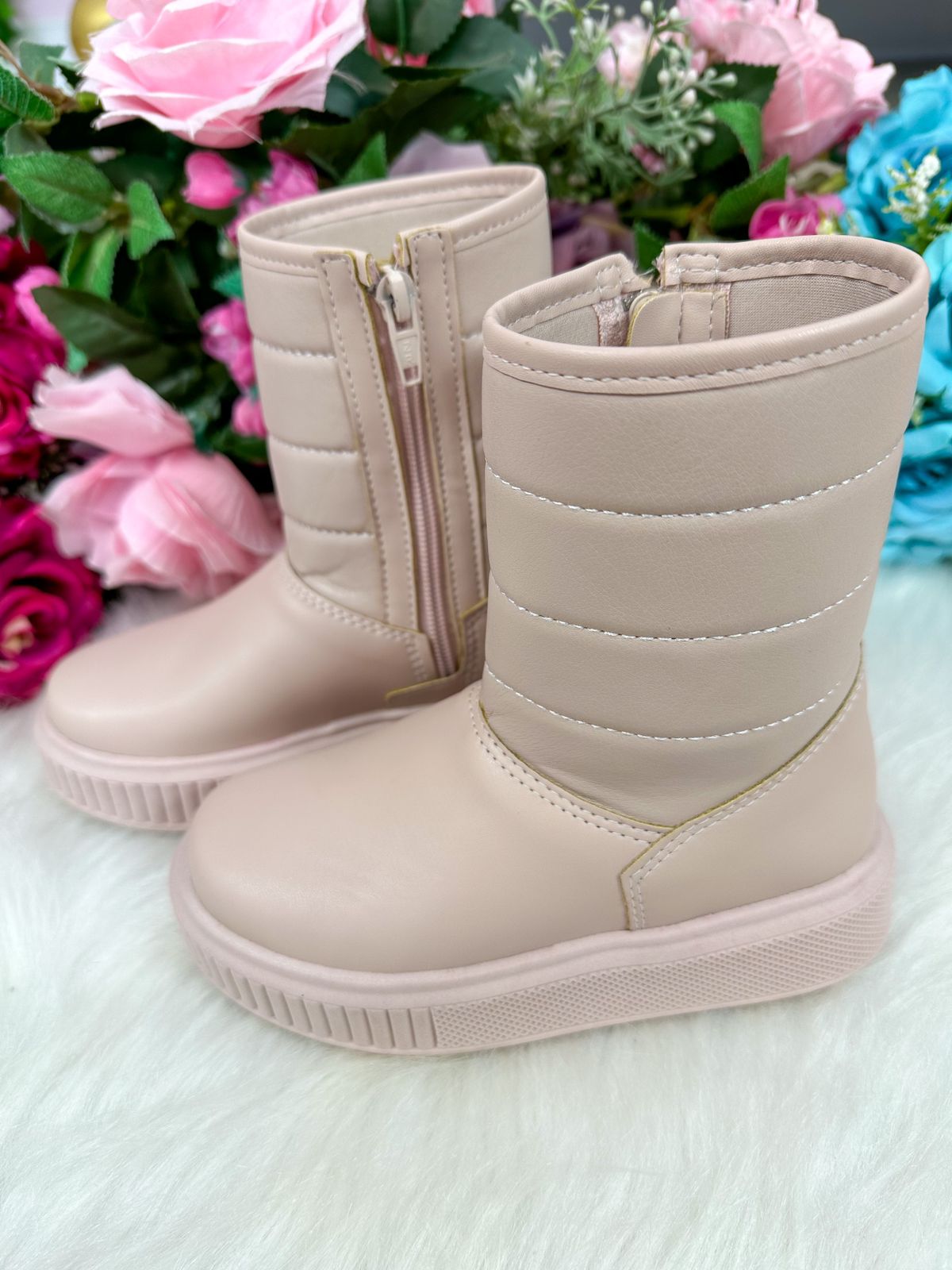 Bota Nilqi Puff Rose - Qualidade e Cuidado para os Pequenos | Bebeloo Kids