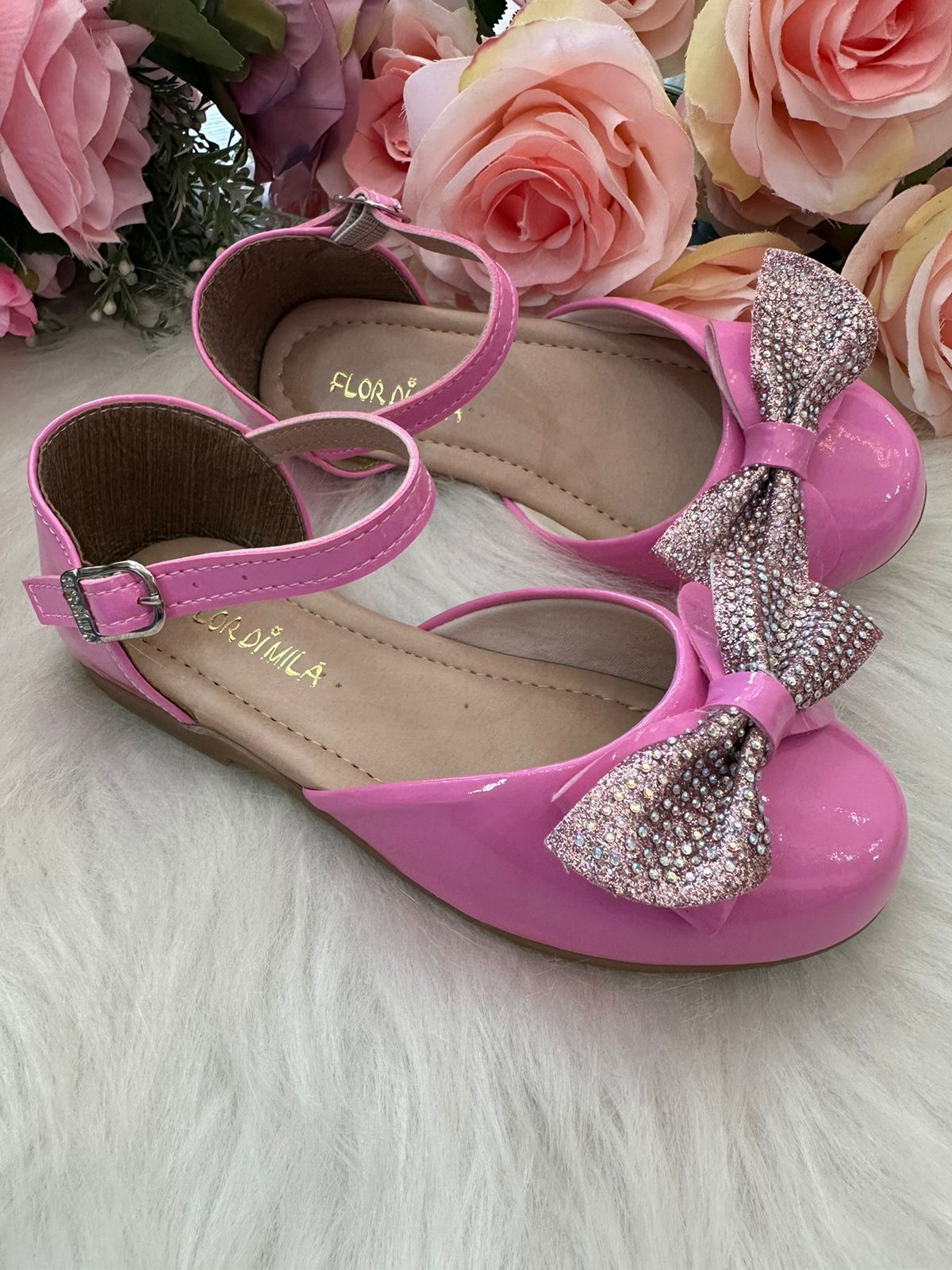 Sapatilha Flor Di Mila Brilho Rosa Chiclete - Diversão e Encanto para Brincar | Bebeloo Kids