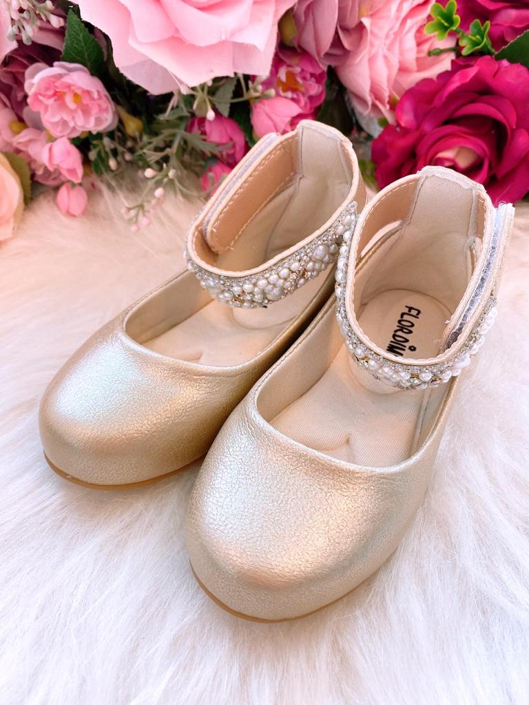 Sapatilha Flor di Mila Dourado "Perolas" Luxo - Leveza e Charme para os Pezinhos | Bebeloo Kids