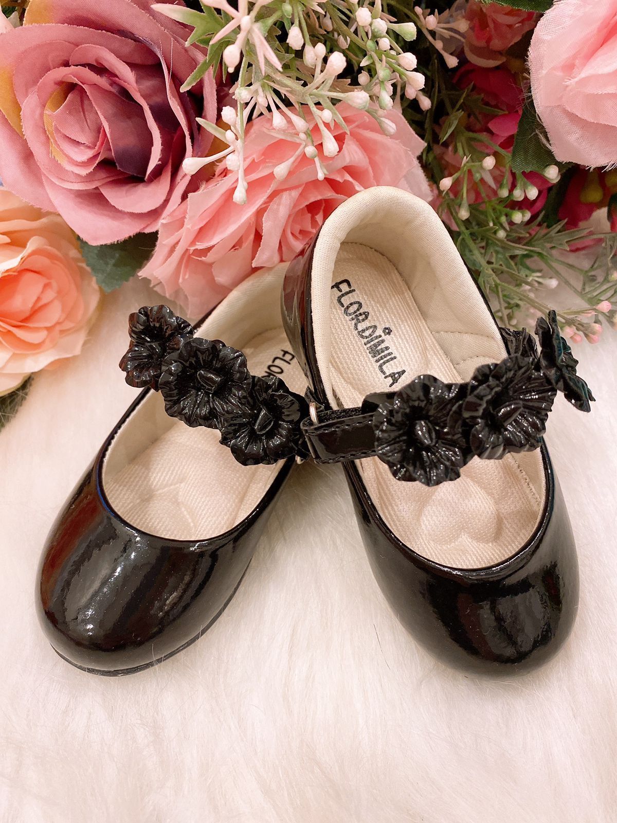 Sapatilha Flor Di Mila Luna Preta - Leveza e Charme para os Pezinhos | Bebeloo Kids
