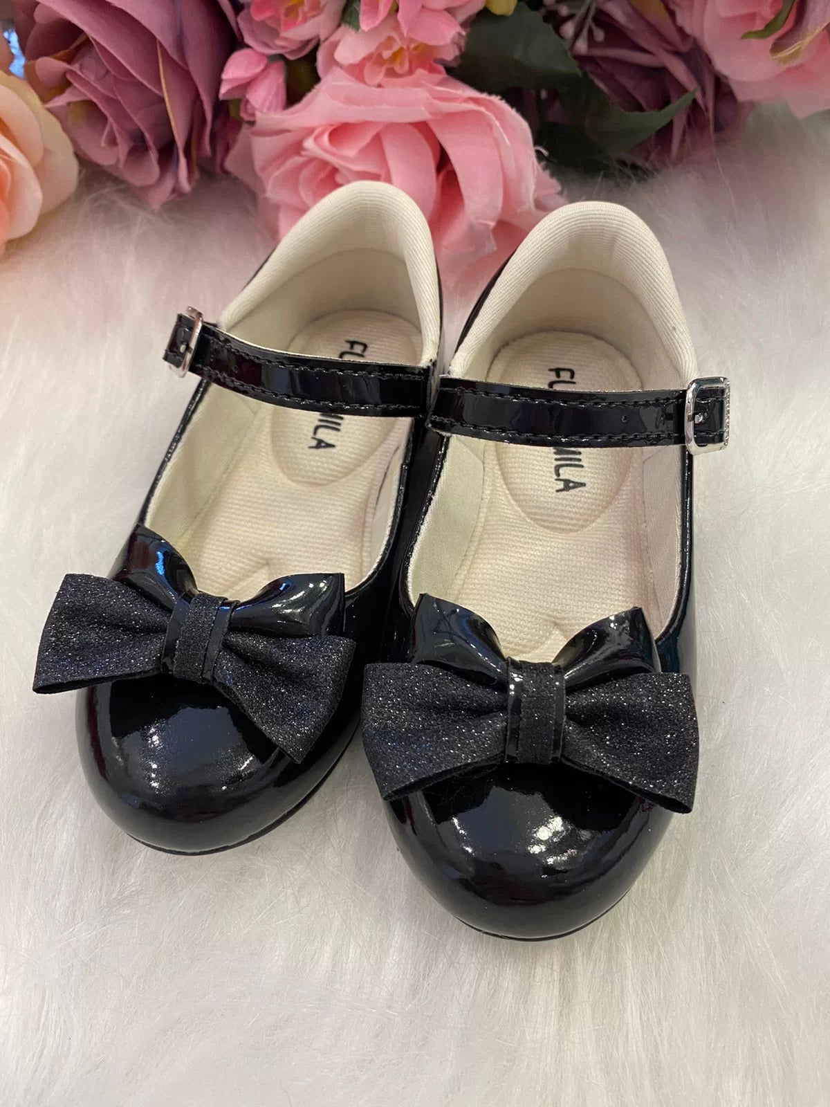 Sapatilha Flor Di Mila Julia Preto - Leveza e Charme para os Pezinhos | Bebeloo Kids