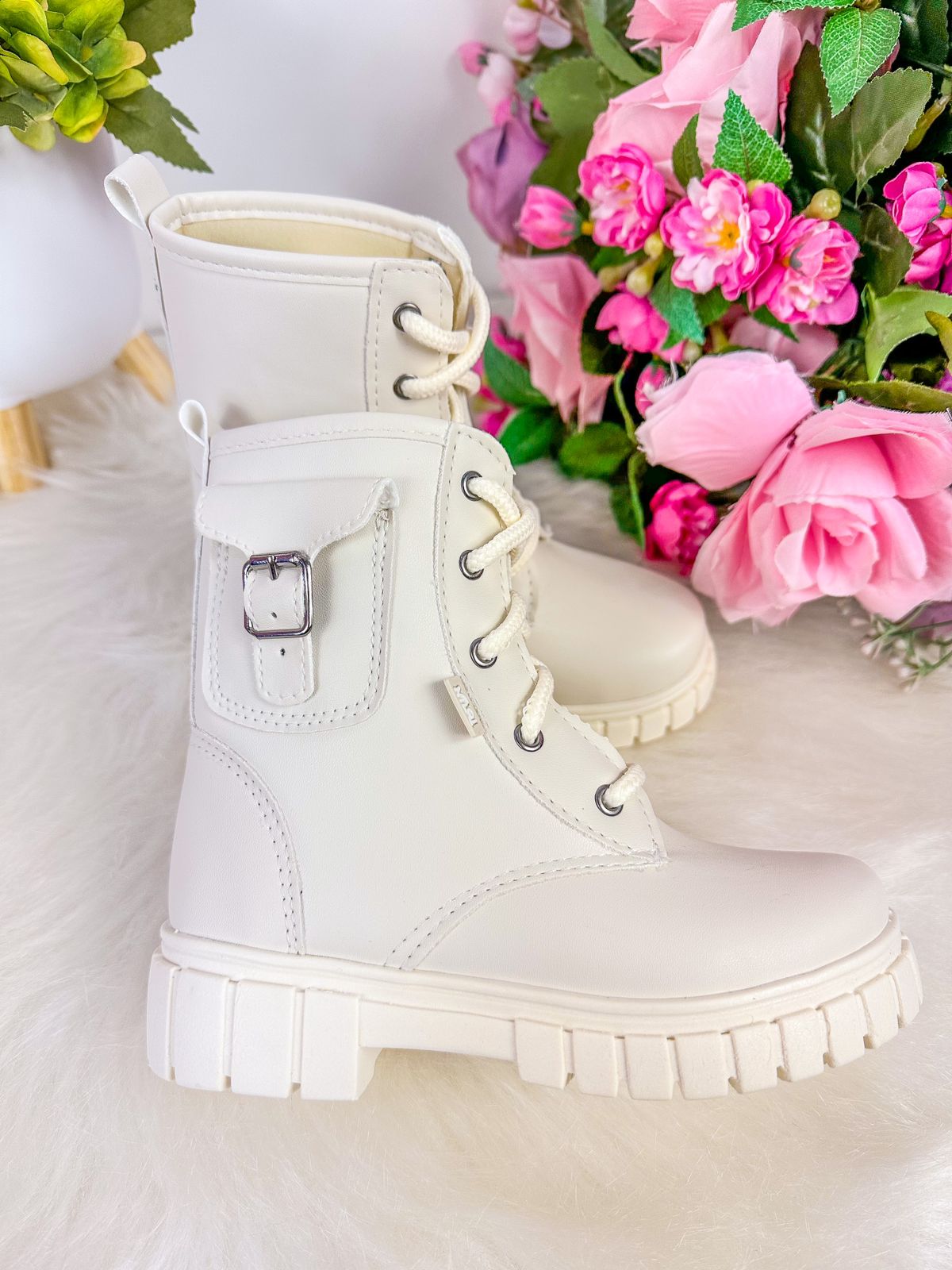 Bota Nilqi Bolso Off - Qualidade e Cuidado para os Pequenos | Bebeloo Kids
