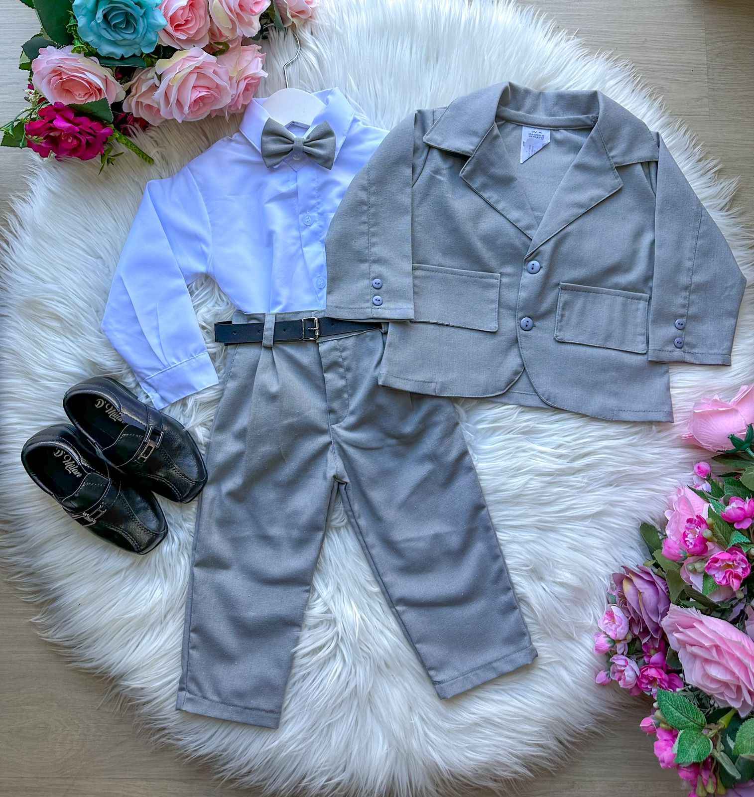 Conjunto Miss Cherry Social Terno Pedro Cinza - Estilo Delicado para o Dia a Dia | Bebeloo Kids