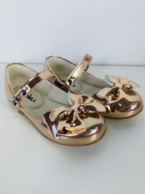 Sapatilha Flor Di Mila Laço Dourado Metalizado - Toque Delicado para Completar o Visual | Bebeloo Kids