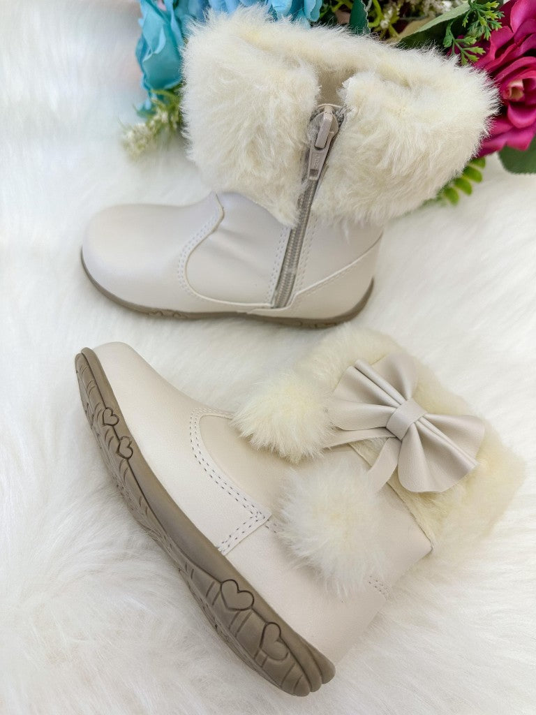 Bota/Coturno Flor Di Mila Zoe Off-Marfim - Qualidade e Cuidado para os Pequenos | Bebeloo Kids