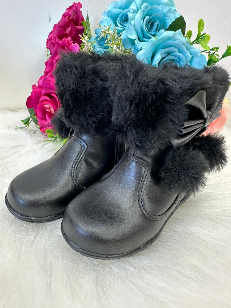 Bota/Coturno Flor Di Mila Zoe Preta - Qualidade e Cuidado para os Pequenos | Bebeloo Kids
