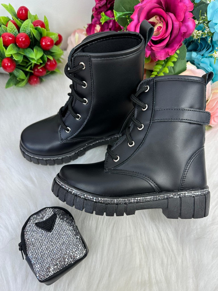 Bota/Coturno Nilqi Malu Bolsinha Cano Baixo (BTCTNNLQMLCNBXBXPRCFCRM)