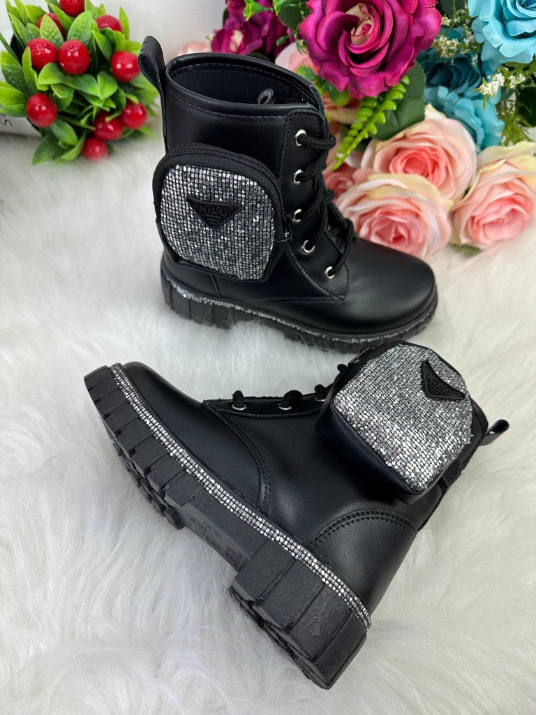 Bota/Coturno Nilqi Malu Bolsinha Cano Baixo (BTCTNNLQMLCNBXBXPRCFCRM)
