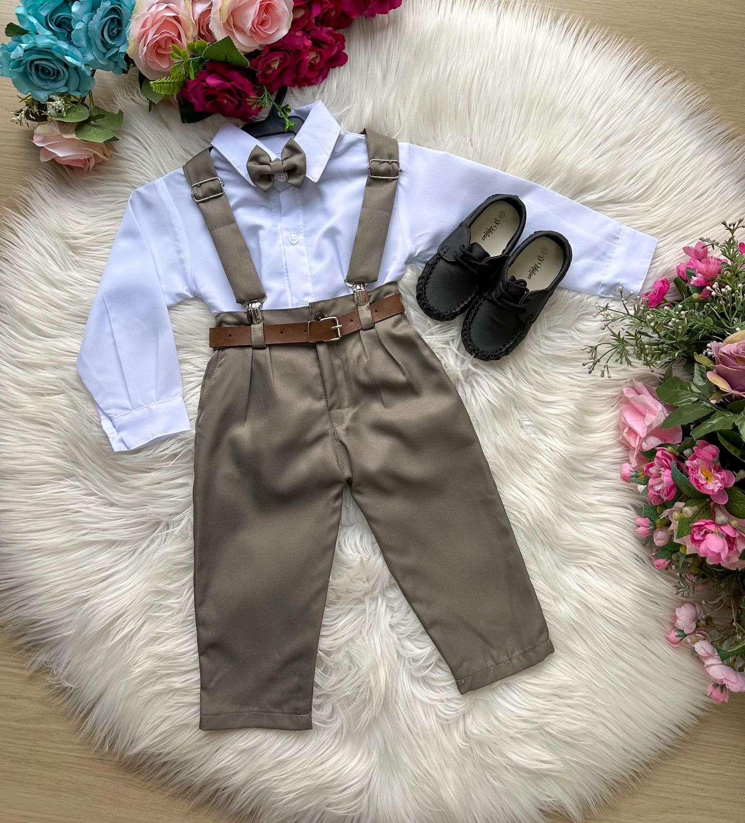 Conjunto Meninos Miss Cherry Leo Suspensorio Verde Militar - Estilo Delicado para o Dia a Dia | Bebeloo Kids