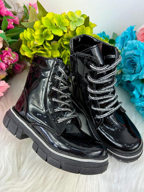 Coturno - Bota Doce Pe Laila Preto - Qualidade e Cuidado para os Pequenos | Bebeloo Kids