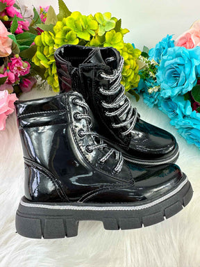 Coturno - Bota Doce Pe Laila Preto - Qualidade e Cuidado para os Pequenos | Bebeloo Kids
