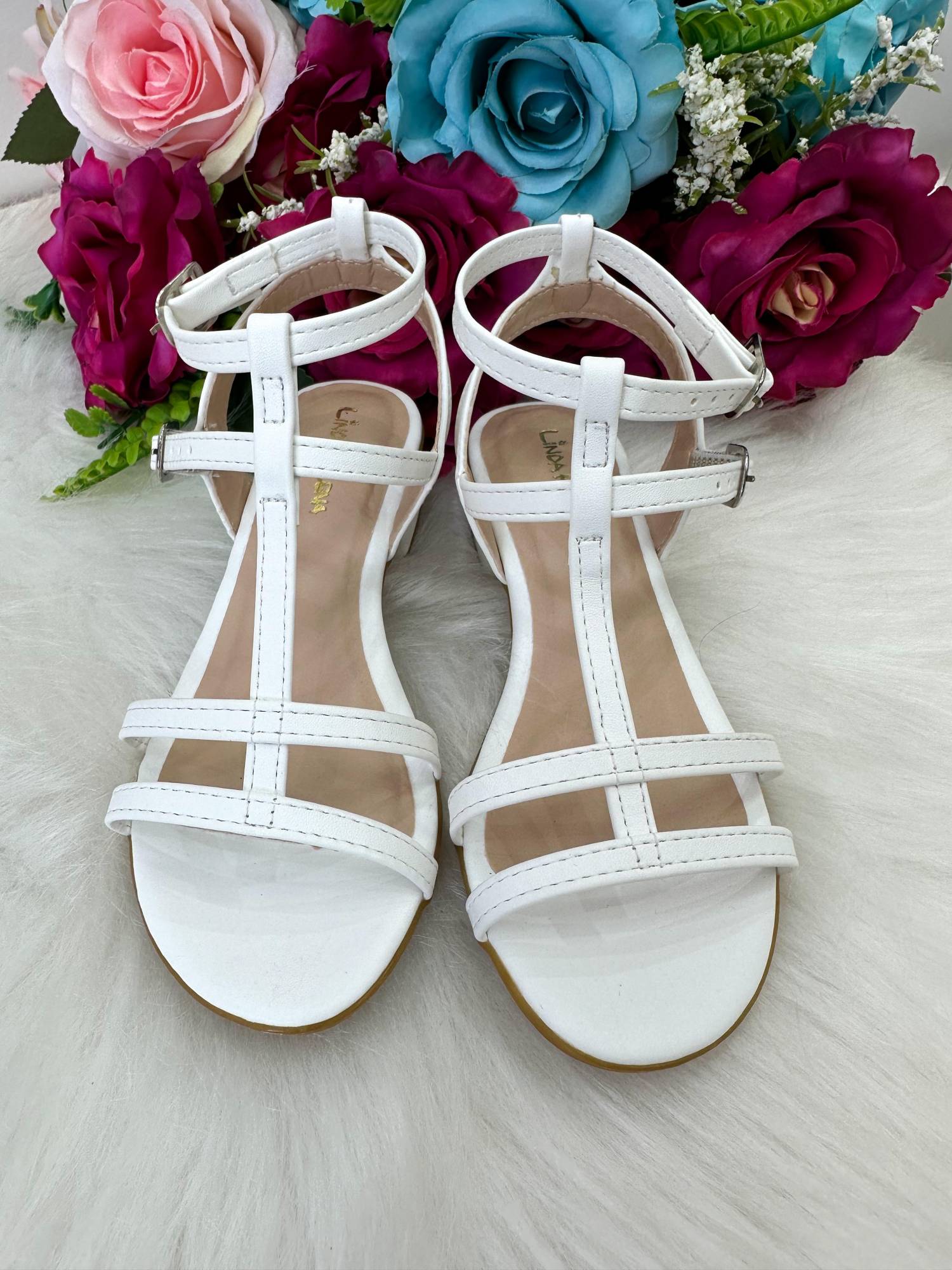 Sandalia Flor Di Mila Mariana Branco - Qualidade e Cuidado para os Pequenos | Bebeloo Kids