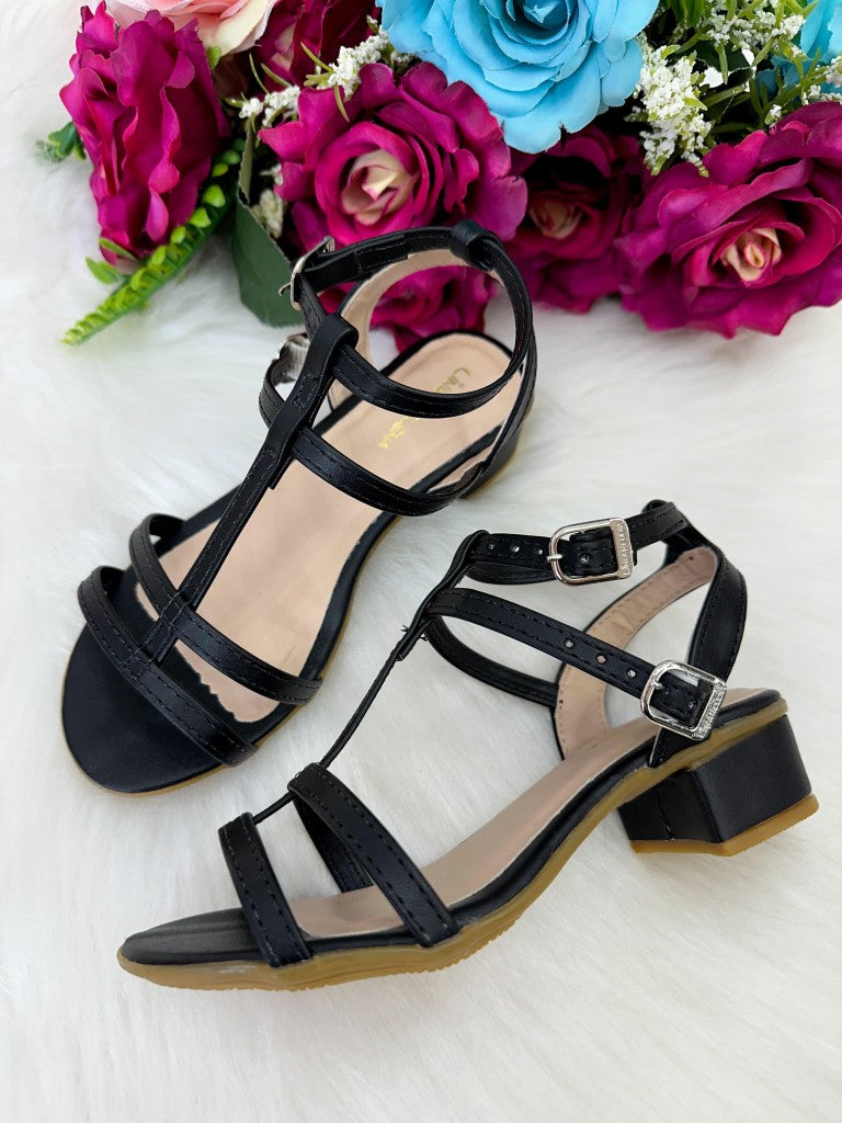 Sandalia Flor Di Mila Mariana Preto - Qualidade e Cuidado para os Pequenos | Bebeloo Kids