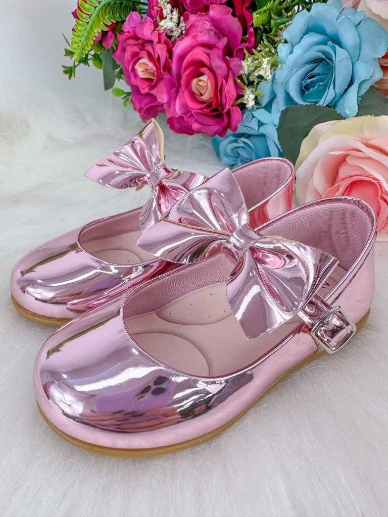 Sapatilha Doce Pe Laço Rosa Metalizado - Toque Delicado para Completar o Visual | Bebeloo Kids