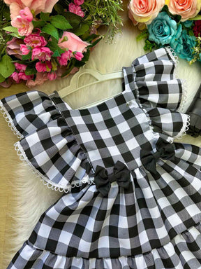 Vestido Banana Club Aline Xadrez Preto - Leveza e Elegância para Meninas | Bebeloo Kids