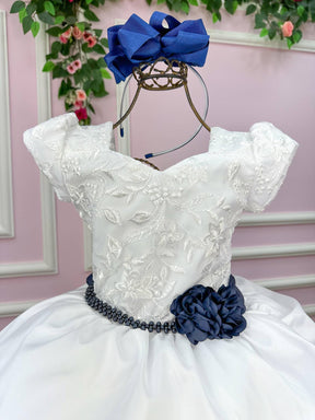 Vestido Lorenzetti Longo Branco Peito Rendado Cinto Azul Marinho - Detalhe que Faz a Diferença | Bebeloo Kids