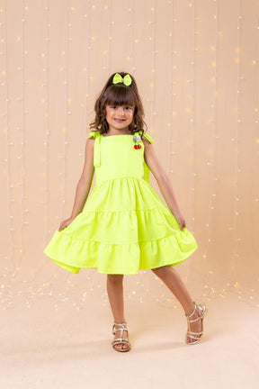Vestido Blogueirinha Verde Neon Cerejinha - Leveza e Elegância para Meninas | Bebeloo Kids
