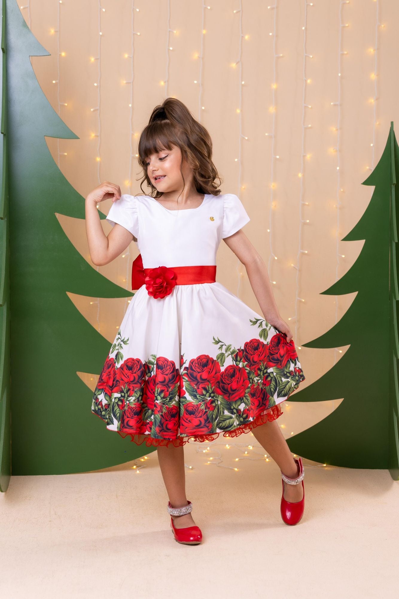 Vestido Banana Club Fernanda Branco Floral - Leveza e Elegância para Meninas | Bebeloo Kids