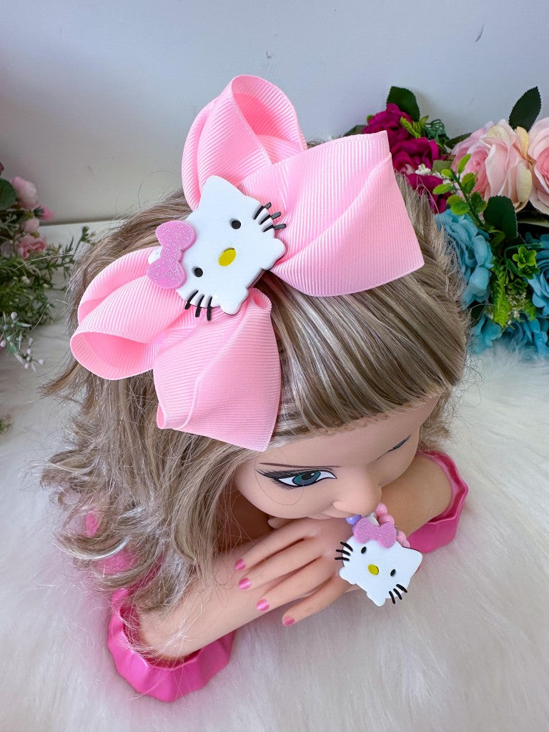 Laço Tematico Hello Kitty + Pulseiras - Toque Delicado para Completar o Visual | Bebeloo Kids