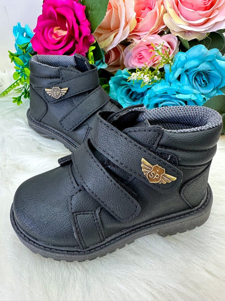Bota Coturno Masculina Ortobaby Pedro Preto - Qualidade e Cuidado para os Pequenos | Bebeloo Kids