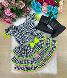 Conjunto Junino Banana Club Luxo Sofia Xadrez Preto - Estilo Delicado para o Dia a Dia | Bebeloo Kids