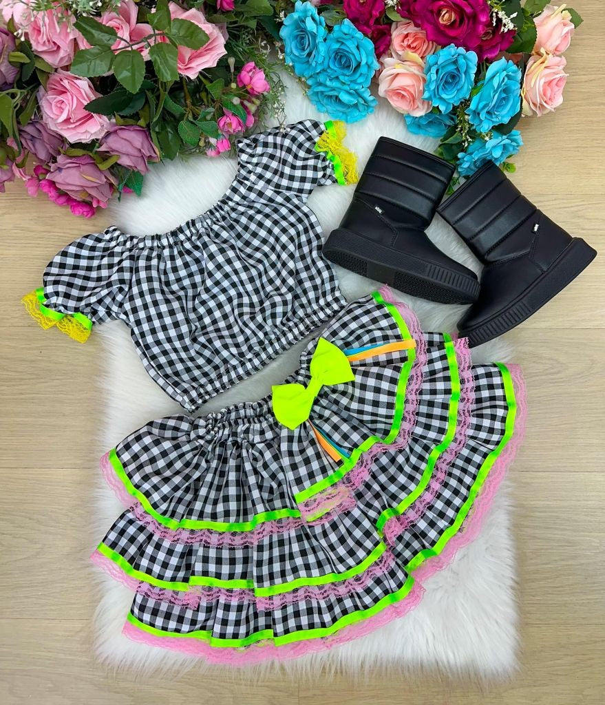 Conjunto Junino Banana Club Luxo Sofia Xadrez Preto - Estilo Delicado para o Dia a Dia | Bebeloo Kids
