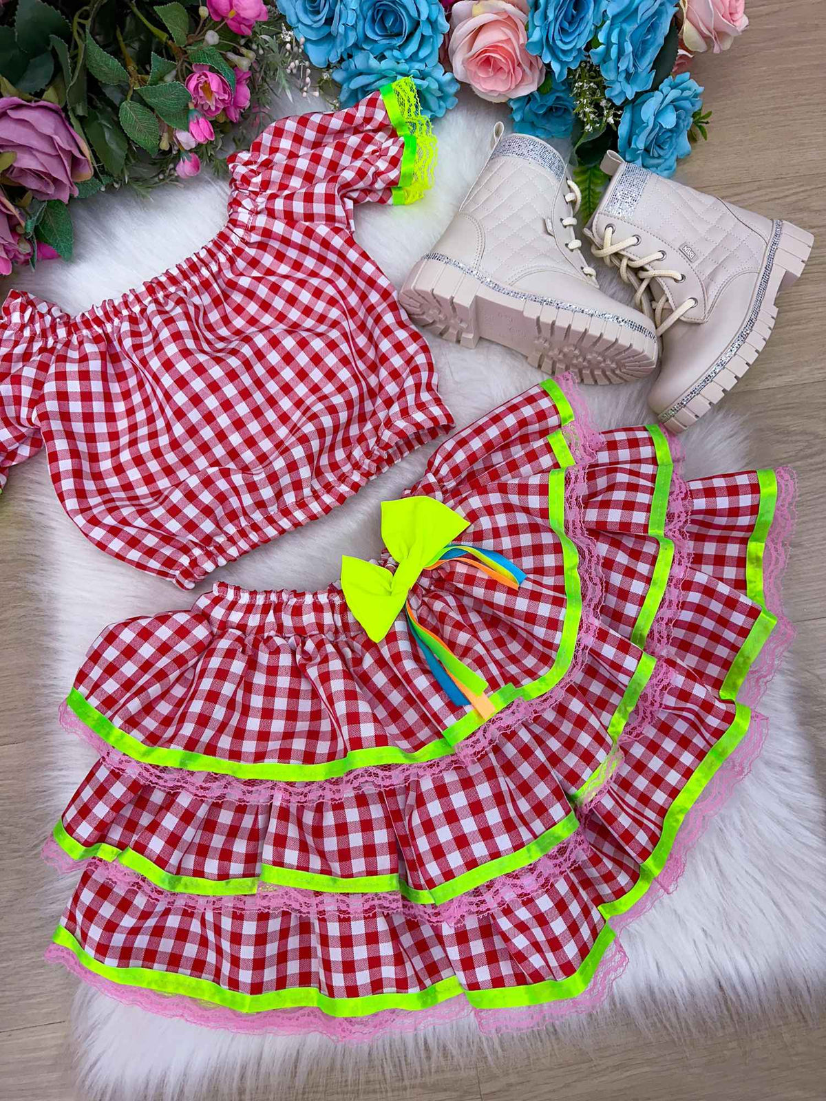 Conjunto Junino Banana Club Luxo Sofia Xadrez Vermelho - Estilo Delicado para o Dia a Dia | Bebeloo Kids