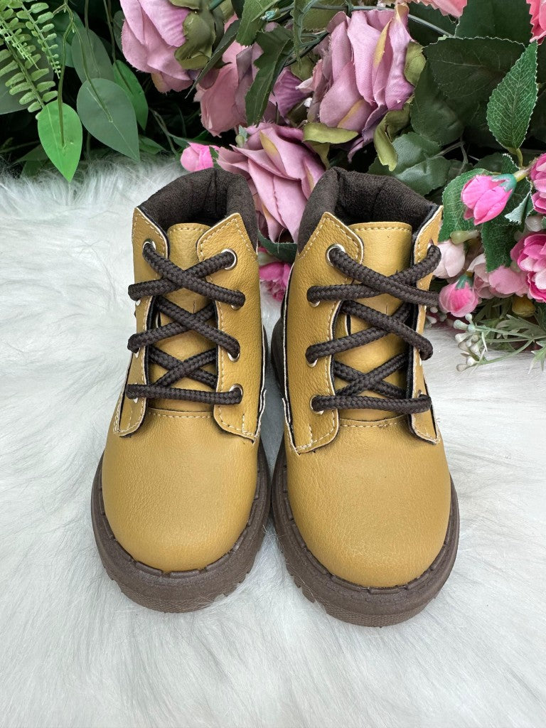 Bota/Coturno Masculina Nilqi Mostarda - Qualidade e Cuidado para os Pequenos | Bebeloo Kids