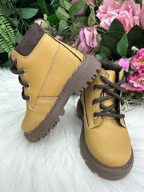 Bota/Coturno Masculina Nilqi Mostarda - Qualidade e Cuidado para os Pequenos | Bebeloo Kids