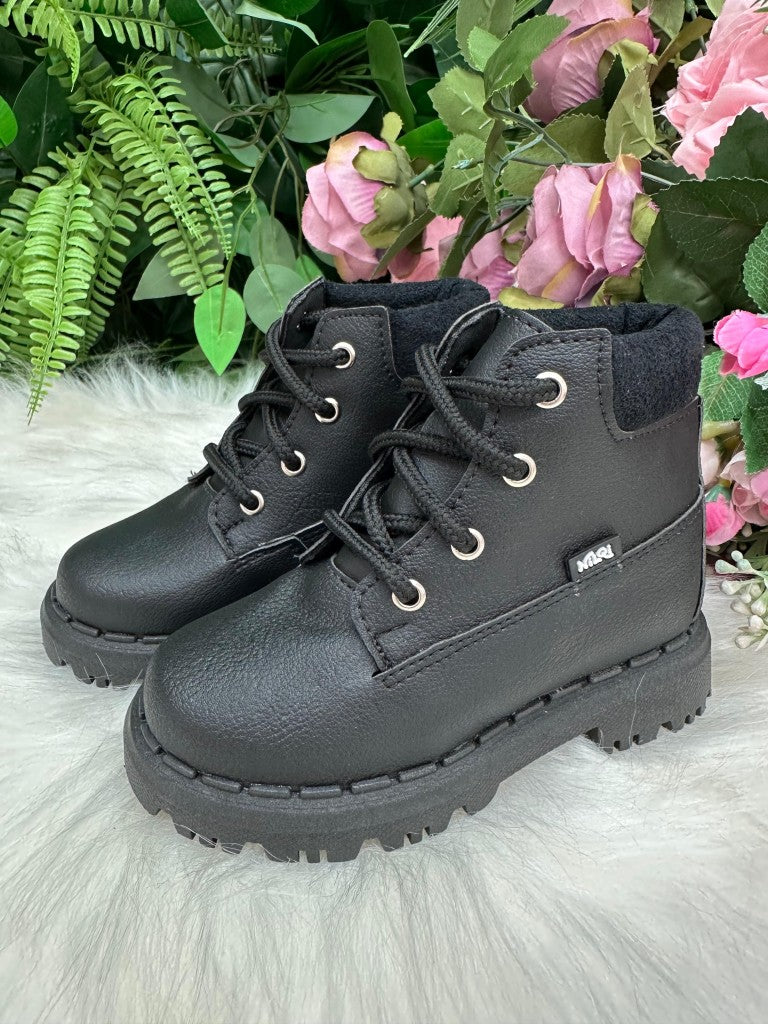 Bota/Coturno Masculina Nilqi Preto - Qualidade e Cuidado para os Pequenos | Bebeloo Kids